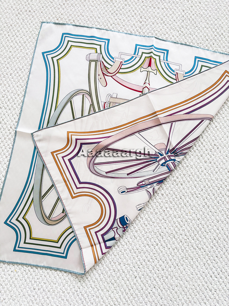 Luxury Silk Scarf 70cm Women H - مراجعة Luxury Bags Hong Kong وسعره
