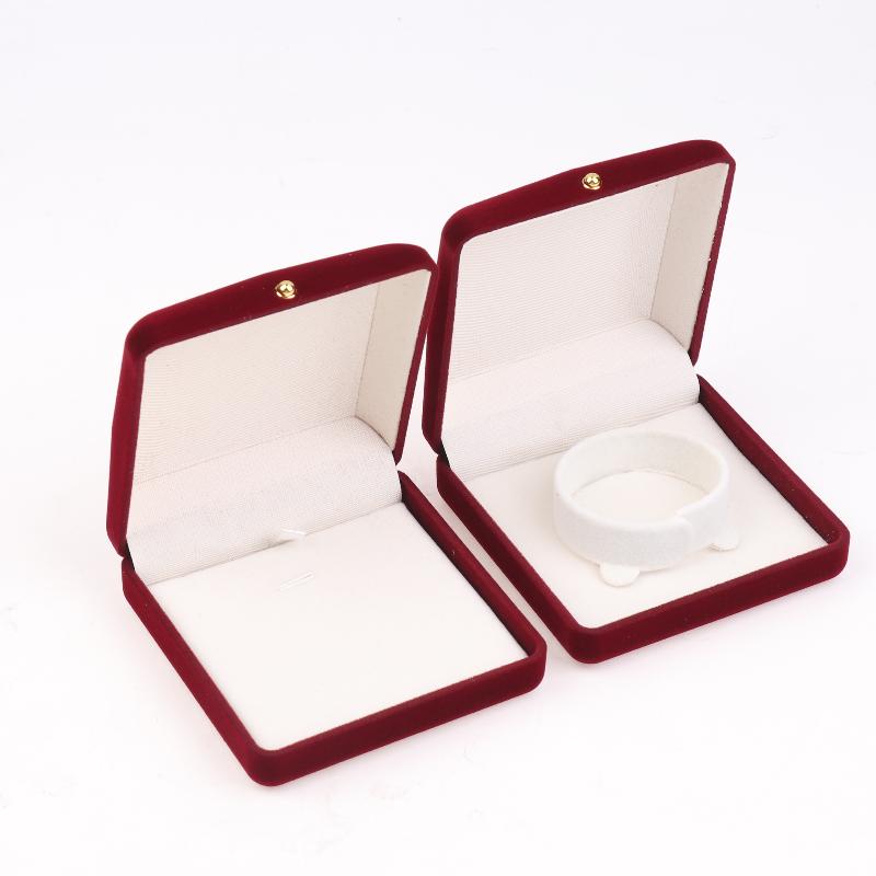 Flocking Jewelry Box with Gold - مراجعة Luxury Bags List وسعره