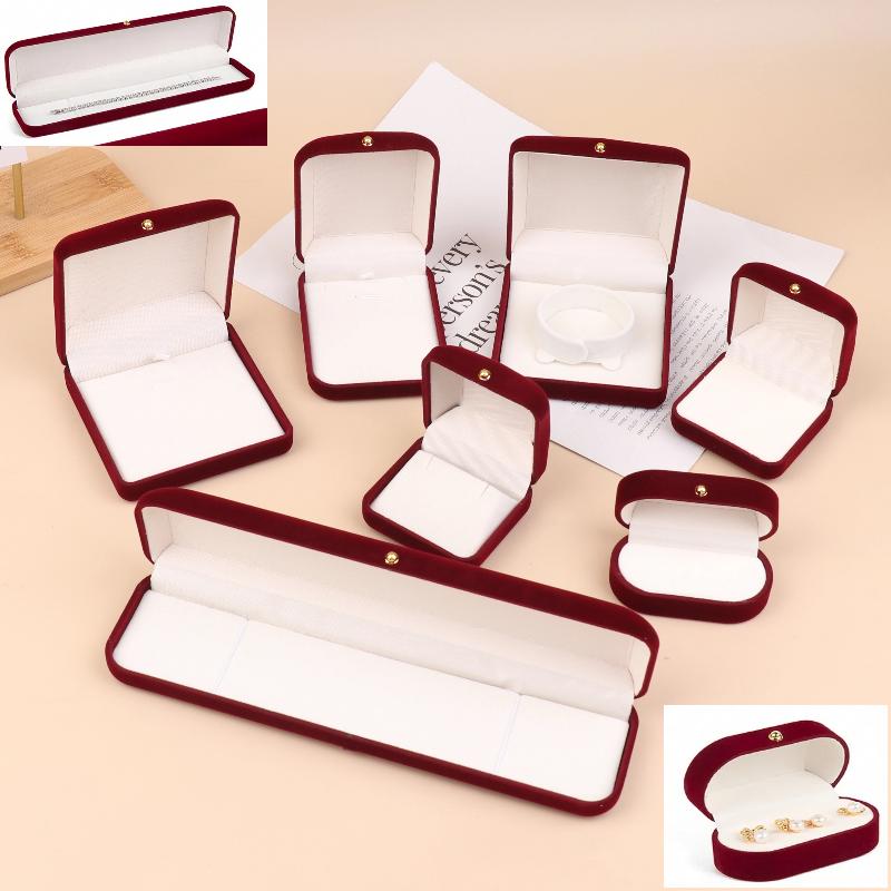 Flocking Jewelry Box with Gold - مراجعة Luxury Bags List وسعره