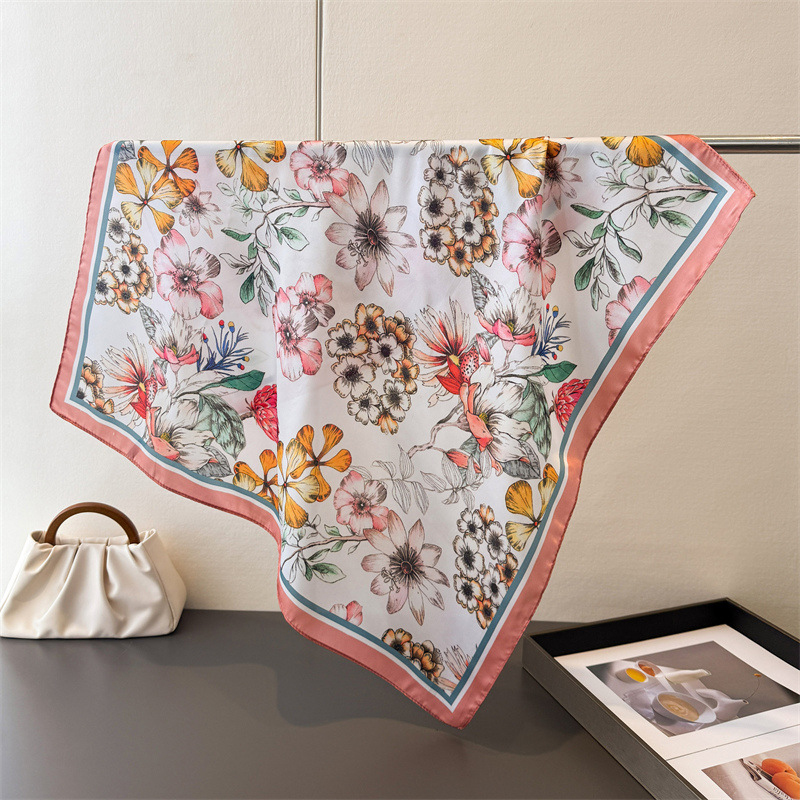 2026 Luxury Silk Skinny Scarf  - مراجعة Luxury Bags 2026 وسعره