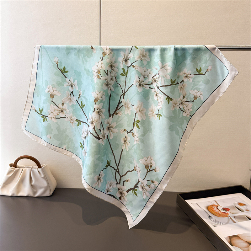2026 Luxury Silk Skinny Scarf  - مراجعة Luxury Bags 2026 وسعره