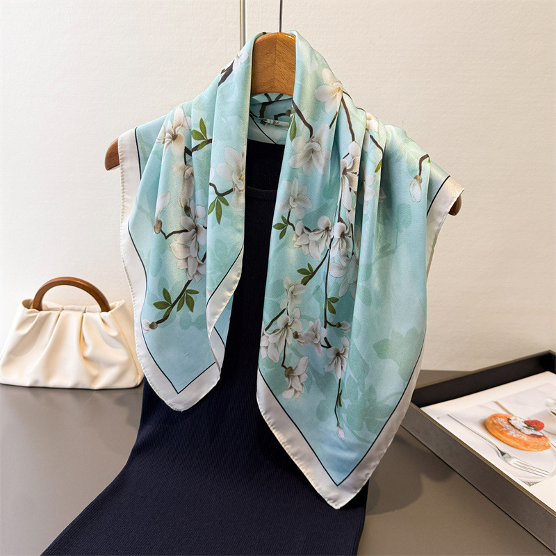2026 Luxury Silk Skinny Scarf  - مراجعة Luxury Bags 2026 وسعره