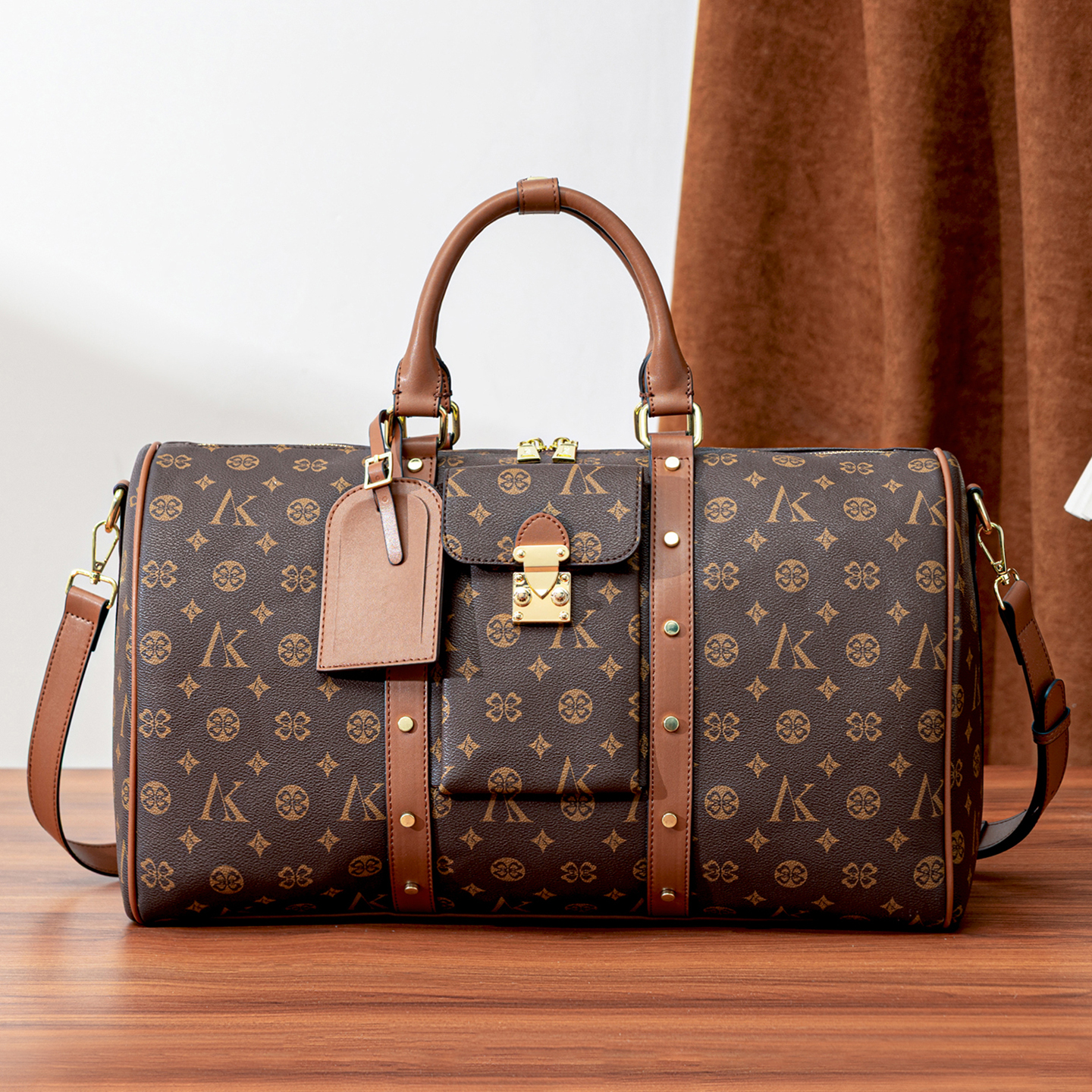2026 New Fashionable Large Cap - مراجعة Luxury Bags 2026 وسعره