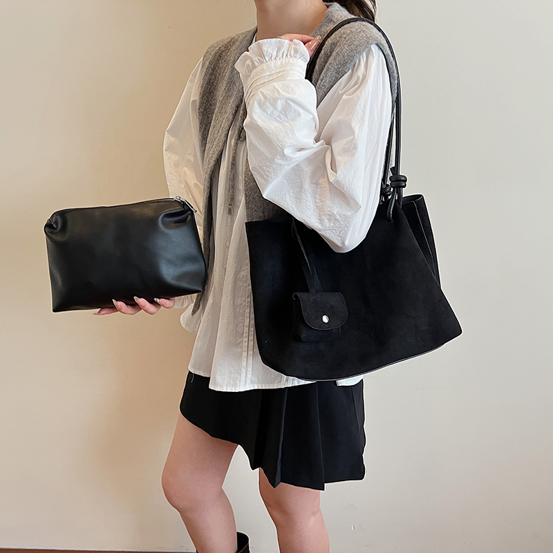 LEFTSIDE Luxury Faux Suede Tot - مراجعة Luxury Bags For Young Women وسعره