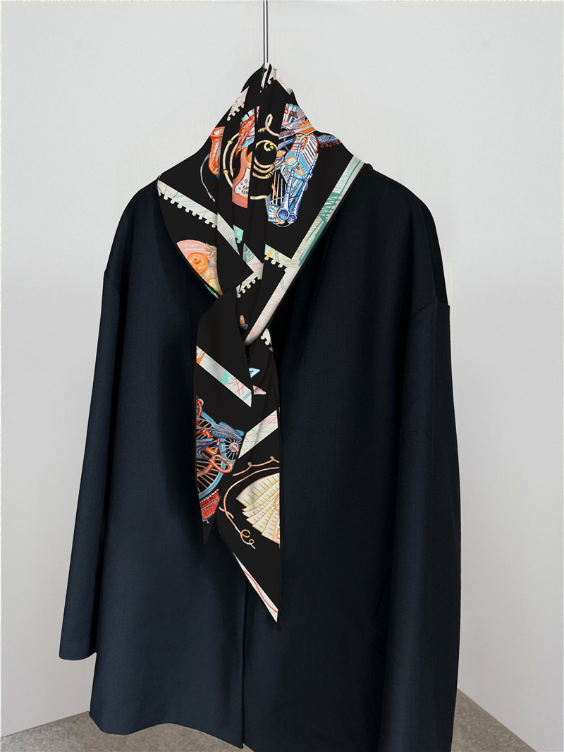 Triangle Silk Scarf Luxury Wom - مراجعة Luxury Bags Hong Kong وسعره
