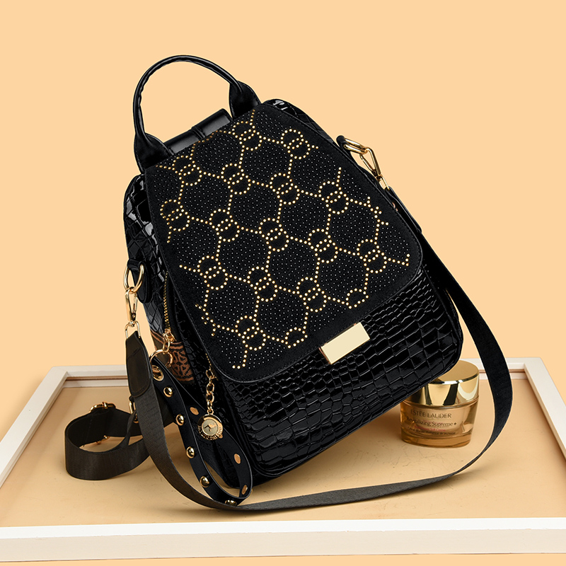 Luxury Oil Wax Leather Backpac - مراجعة Xl Luxury Bags وسعره
