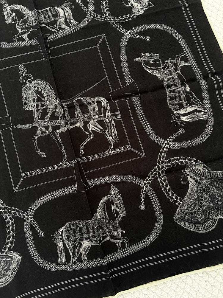 Luxury Designers Wool Silk Sca - مراجعة Luxury Bags Hong Kong وسعره