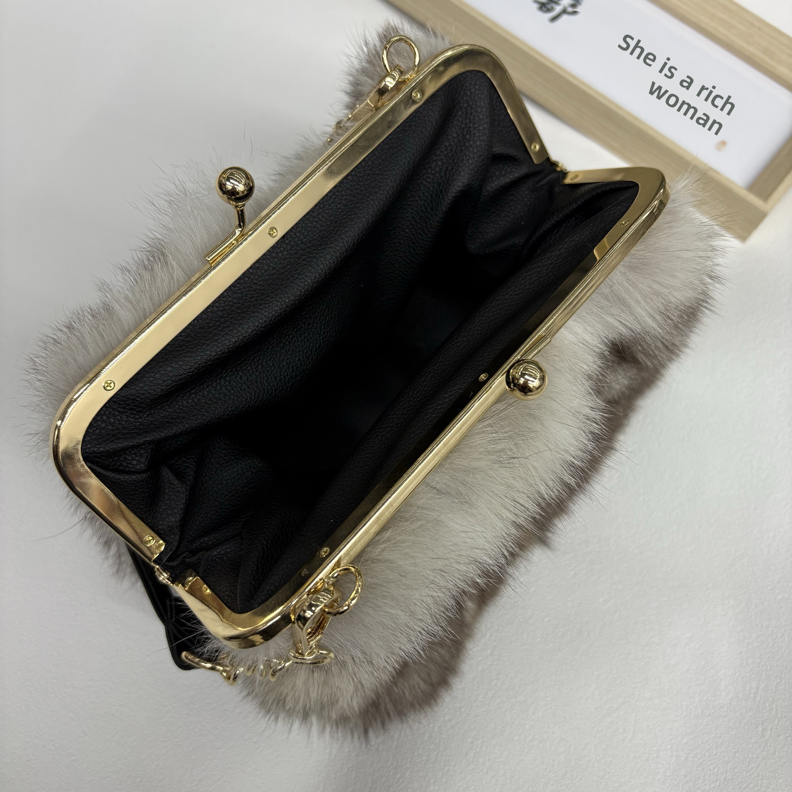 Ele Korean Sle  Fur Handbag La - مراجعة Luxury Bags For Young Women وسعره
