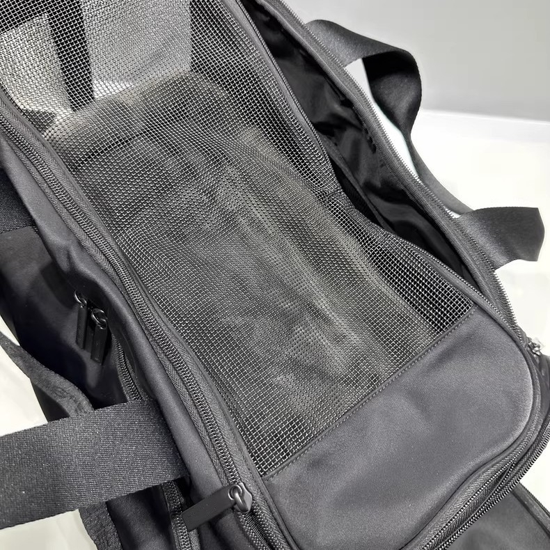Comfortable Pet Carrier Bag 28 - مراجعة Luxury Bags Direct وسعره
