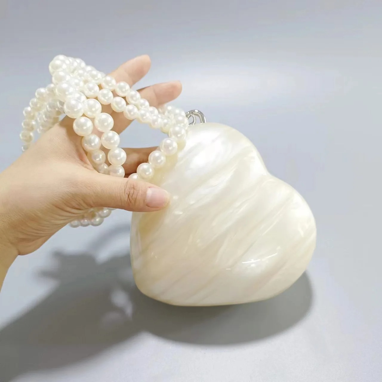 Fashion Acrylic Hearts Evening - مراجعة Luxury Bags Girls وسعره